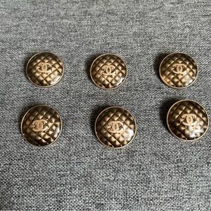Chanel style metal buttons x 6